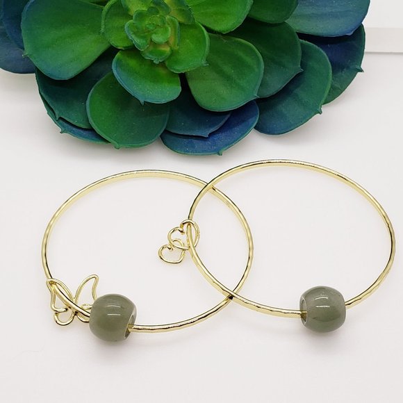 Straight hammered Green Agate Charm Bracelet - Picture 3 of 5